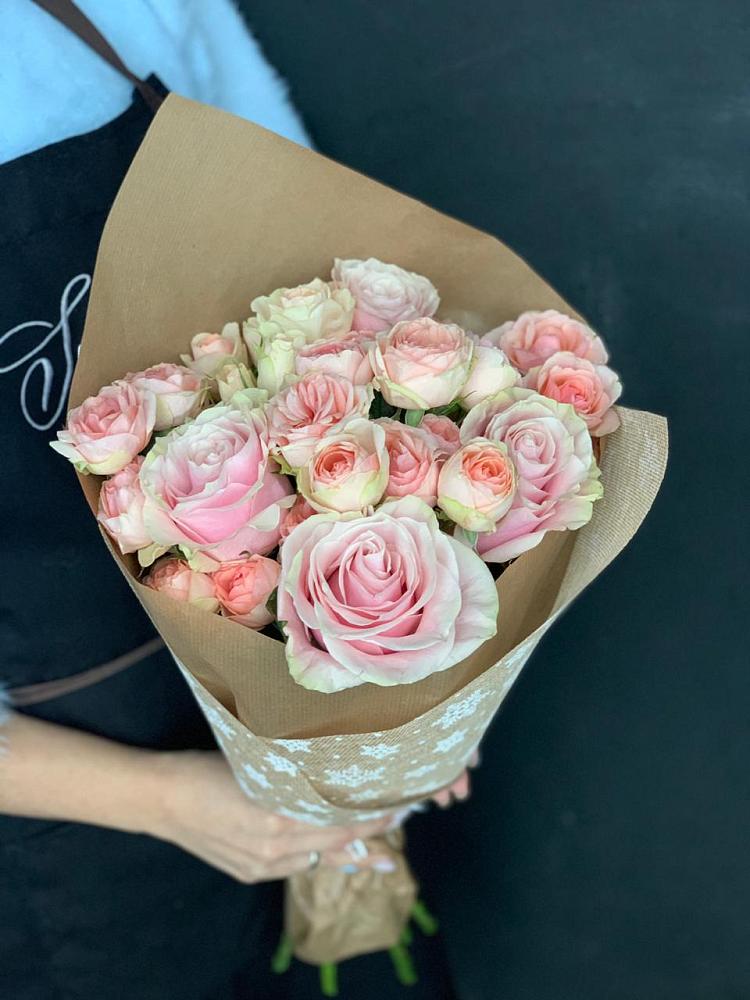 Букет цветов из: Хризантемы и Розы в Пущино