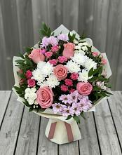 Букет цветов из:  Альстромерии, Гвоздики, Розы и Хризантемы в Пущино