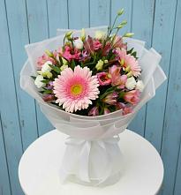 Букет цветов из:  Герберы, Альстромерии и Лизиантусы #REPLACE_PRED# Пущино
