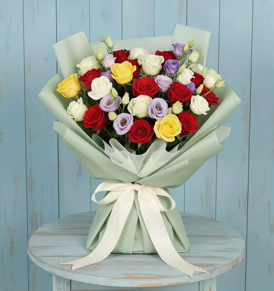 Букет цветов из: Розы в Пущино