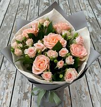 Букет цветов из:  Розы в Пущино