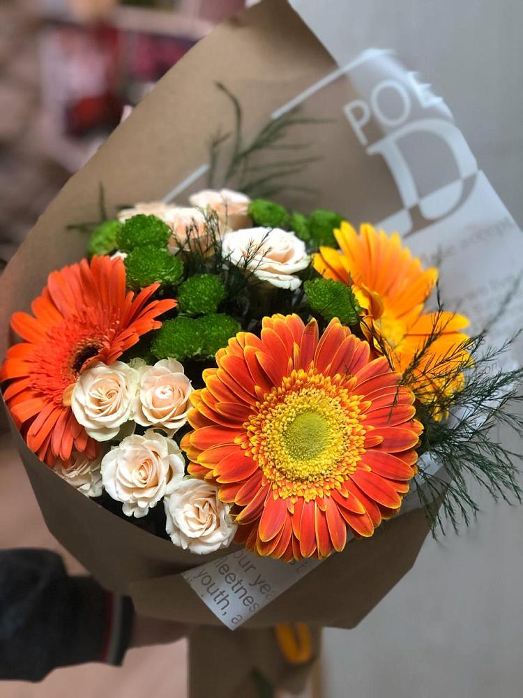 Букет цветов из: Герберы, Хризантемы и Розы в Пущино
